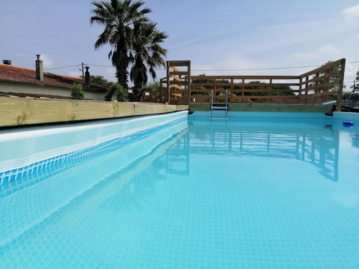 Bed and Breakfast Notre Parenthese Jau-Dignac-et-Loirac Exterior foto