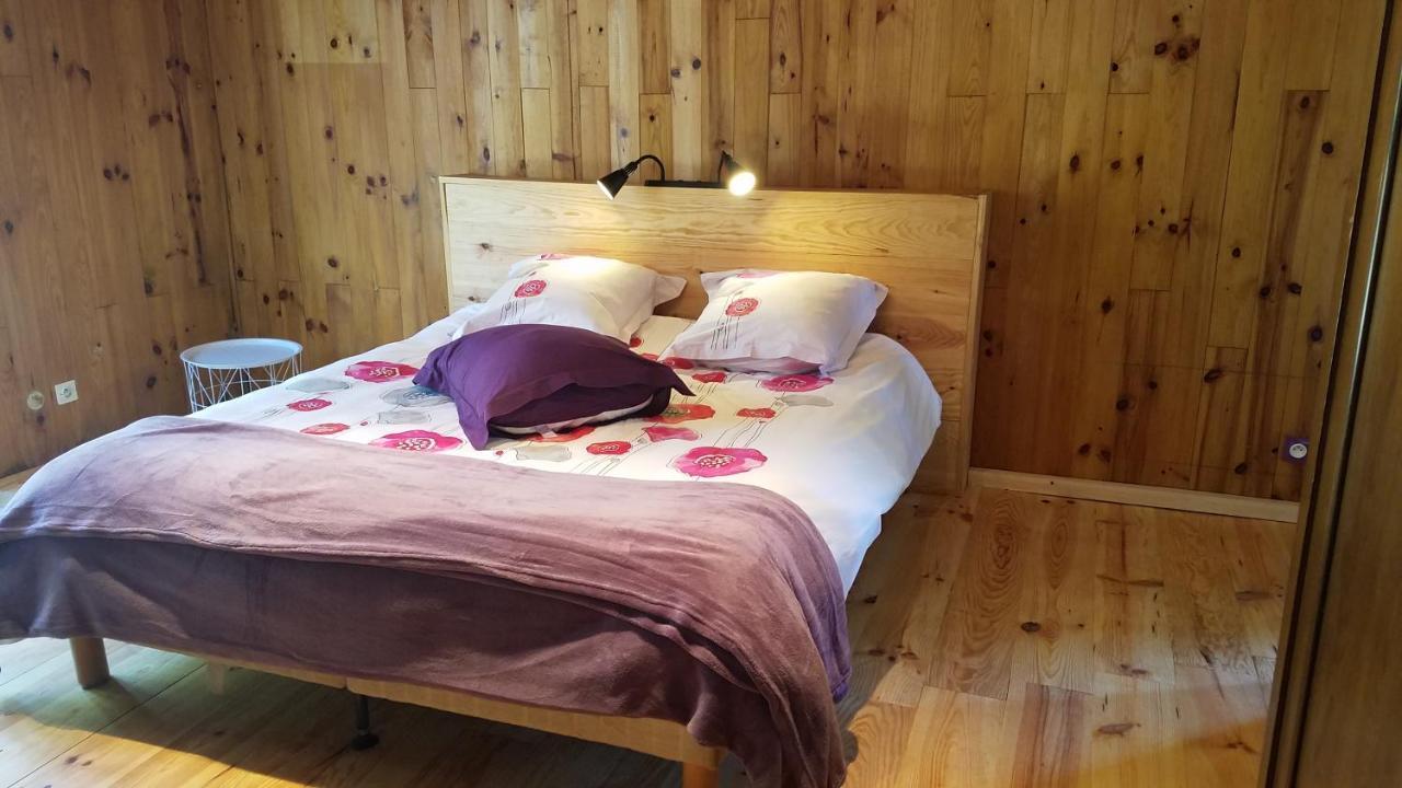 Bed and Breakfast Notre Parenthese Jau-Dignac-et-Loirac Exterior foto
